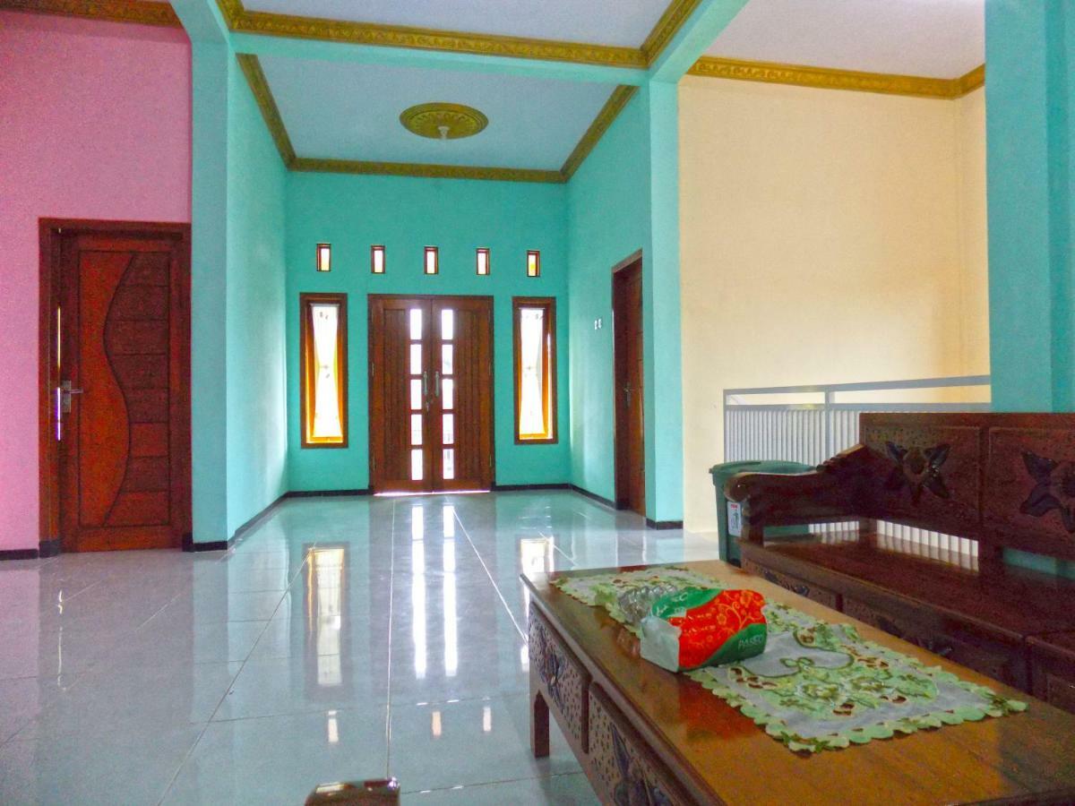 Bed and Breakfast Osingvacation Tamansuruh Exterior foto
